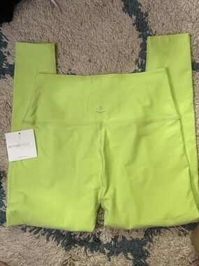 BEYOND YOGA Green Yellow High-Waist Leggings NWT Size XL Brand New